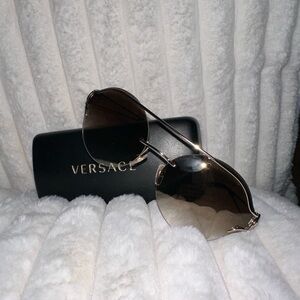 Versace Women's Sunglasses with Gold Frame